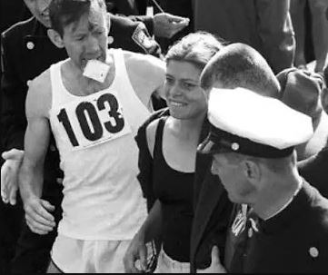 Bobbi Gibb au marathon de Boston de 1966